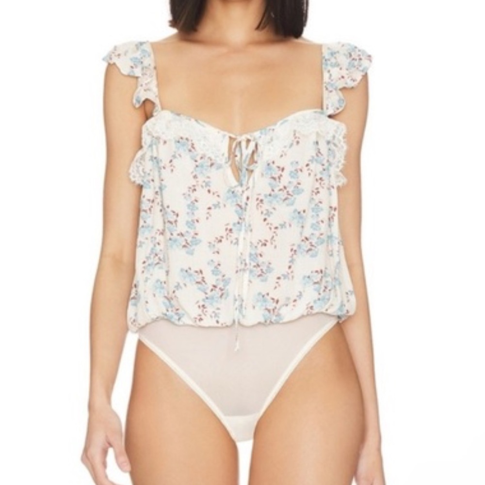 Intimately Free People Bodysuit Womens Size Medium Cream Floral Take it Away NWT